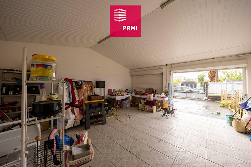 Maison - 218 m² - 8 pièces