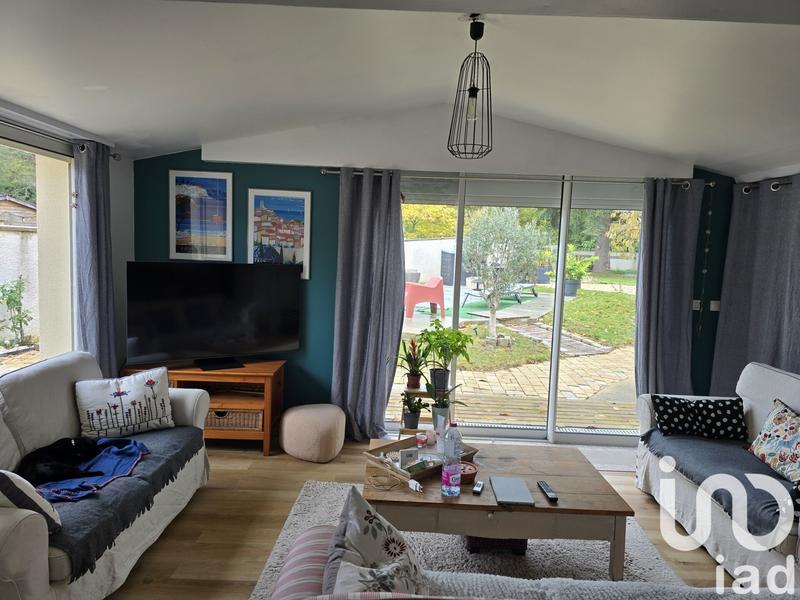 Maison - 176 m² - 8 pièces