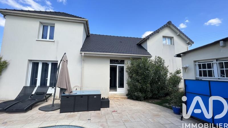 Maison - 140 m² - 5 pièces