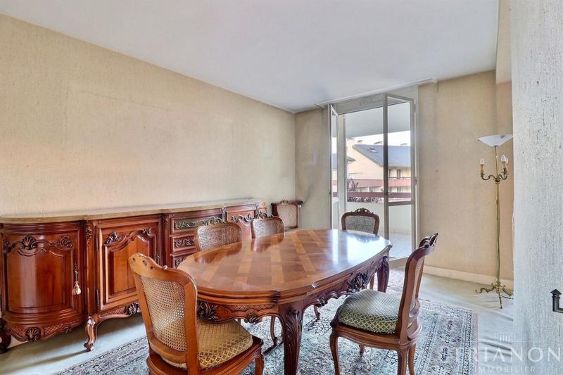 Appartement - 140 m² - 5 pièces