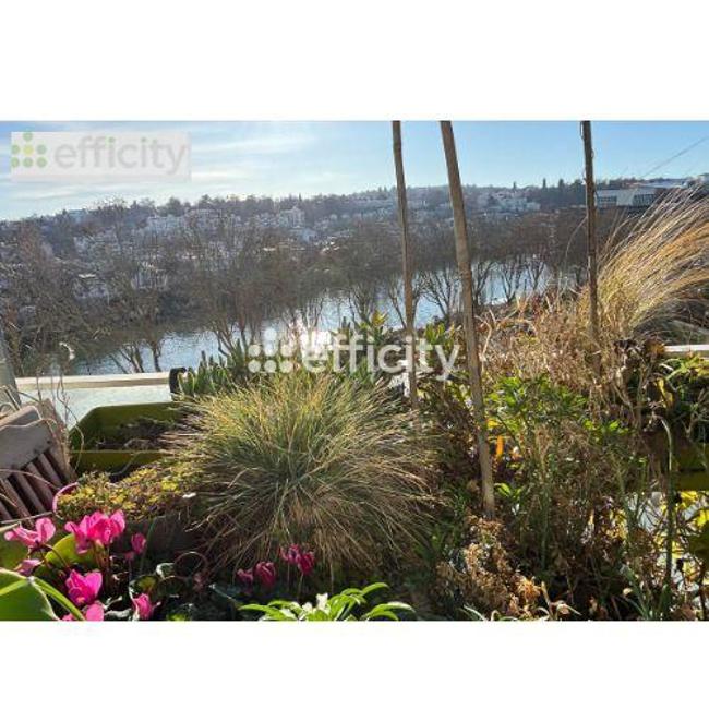 Appartement - 90 m² - 4 pièces