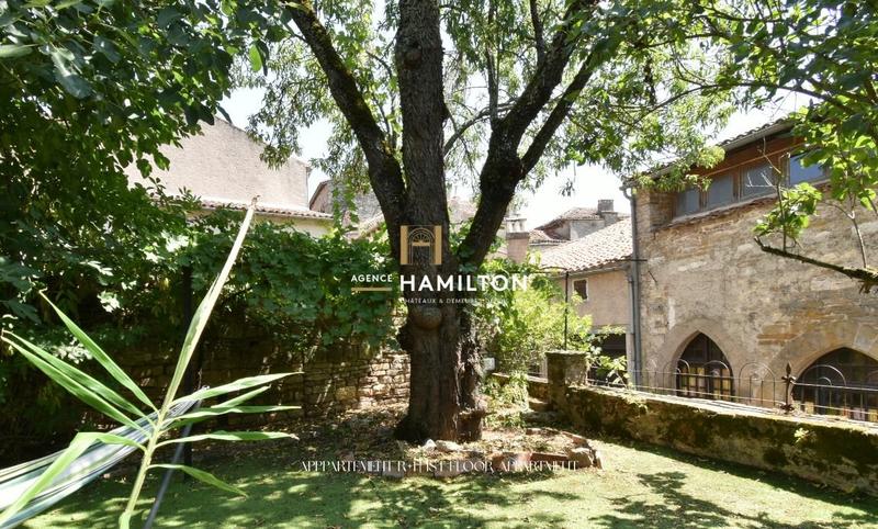 Immeuble - 619 m² - 18 pièces