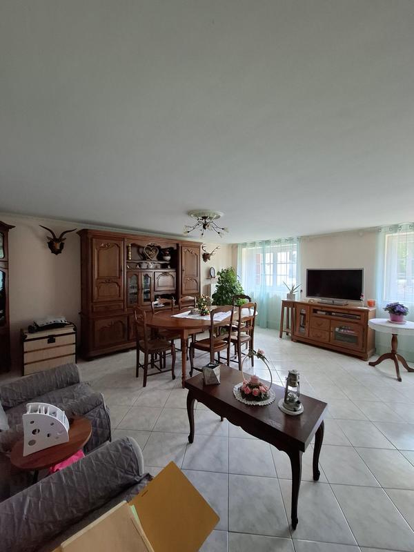 Maison - 95 m² - 6 pièces