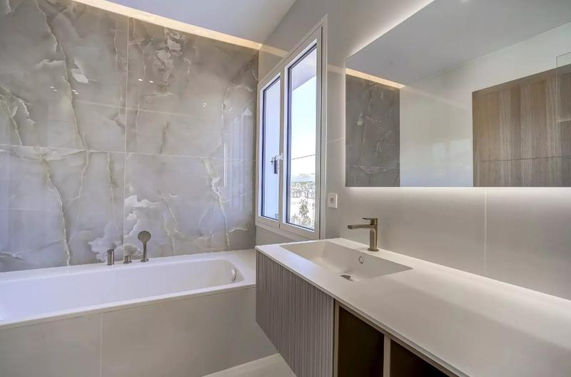 Appartement - 150 m² - 4 pièces