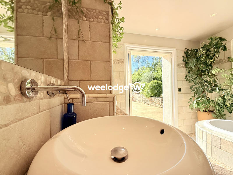 Villa - 153 m² - 6 pièces