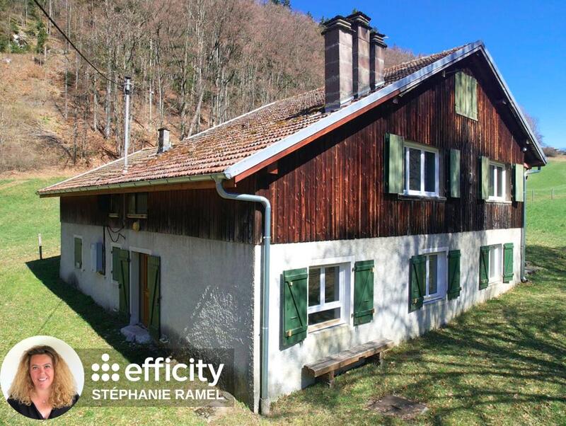 Maison - 250 m² - 6 pièces