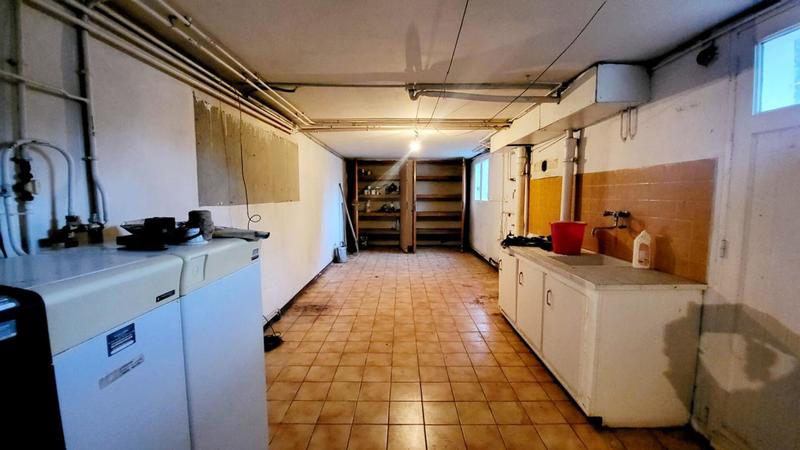 Maison - 500 m² - 4 pièces