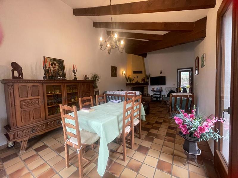 Maison - 98 m² - 5 pièces