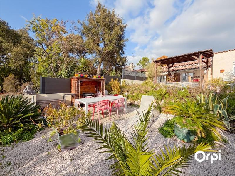 Maison - 90 m² - 3 pièces