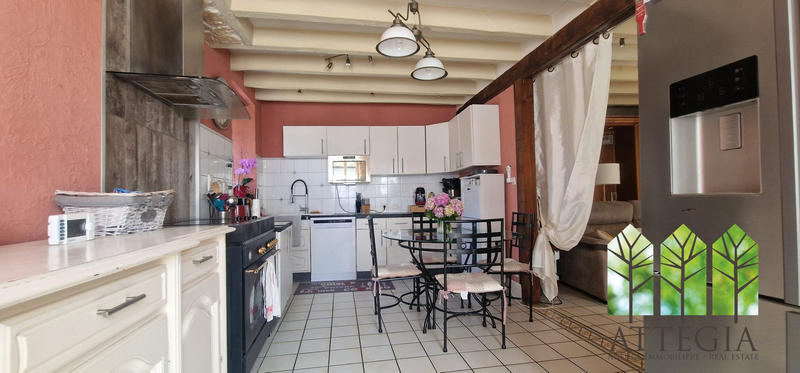 Maison ancienne - 143 m² - 8 pièces