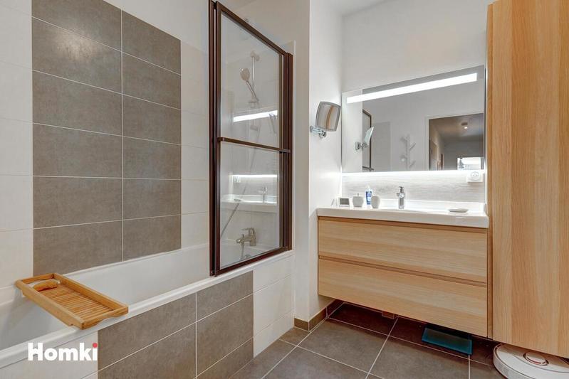 Appartement - 90 m² - 4 pièces