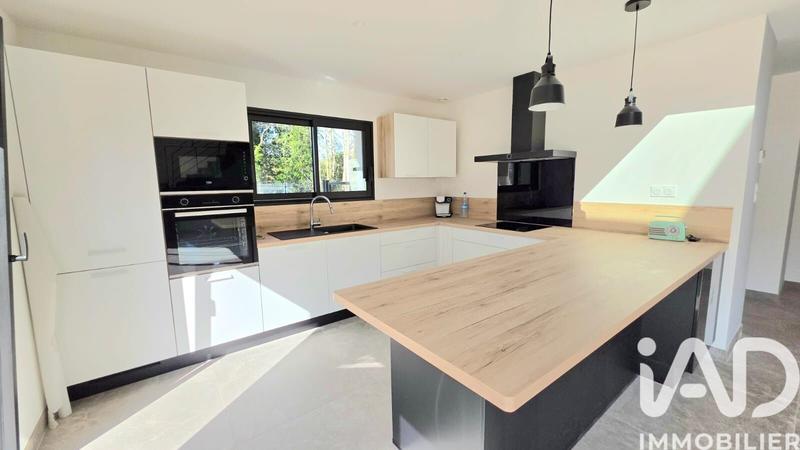 Maison - 130 m² - 5 pièces