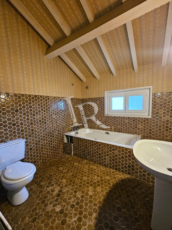 Maison - 145 m² - 5 pièces