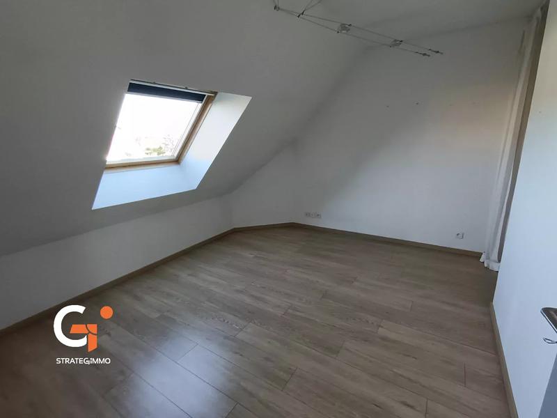 Maison - 176 m² - 8 pièces