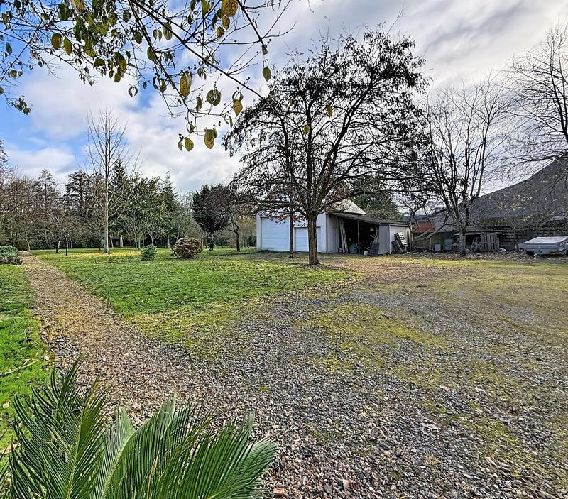 Terrain constructible - 1 550 m²