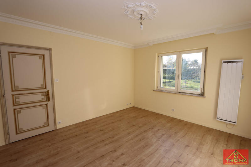 Maison - 195 m² - 9 pièces