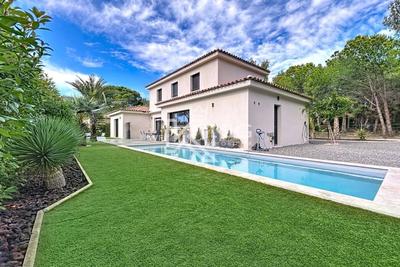 Villa - 152 m² - 5 pièces