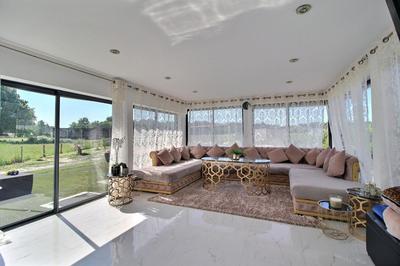 Maison - 288 m² - 7 pièces