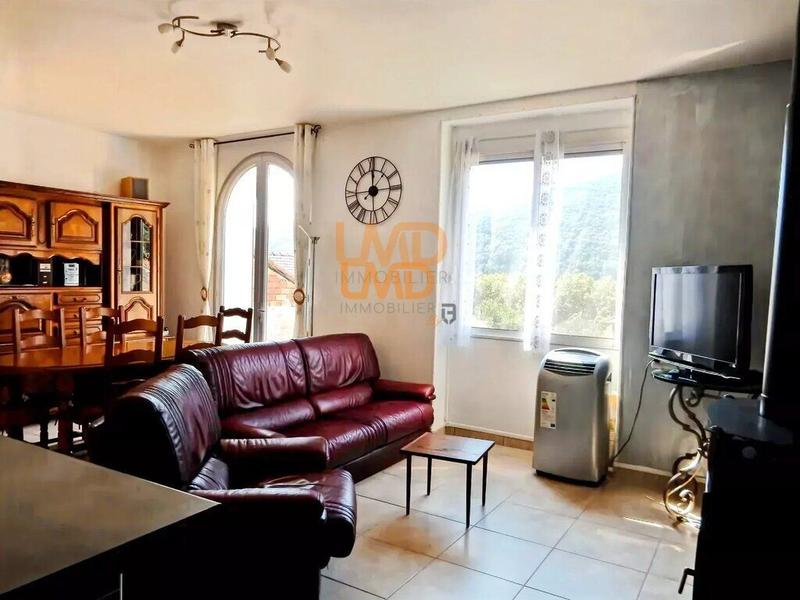 Maison en pierre - 141 m² - 8 pièces