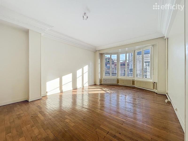 Appartement - 65 m² - 2 pièces