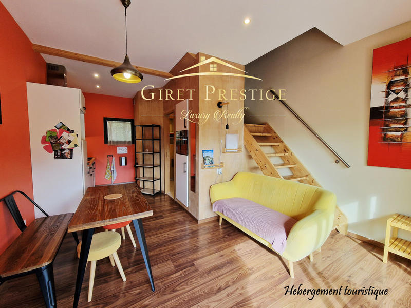 Propriété - 260 m² - 16 pièces