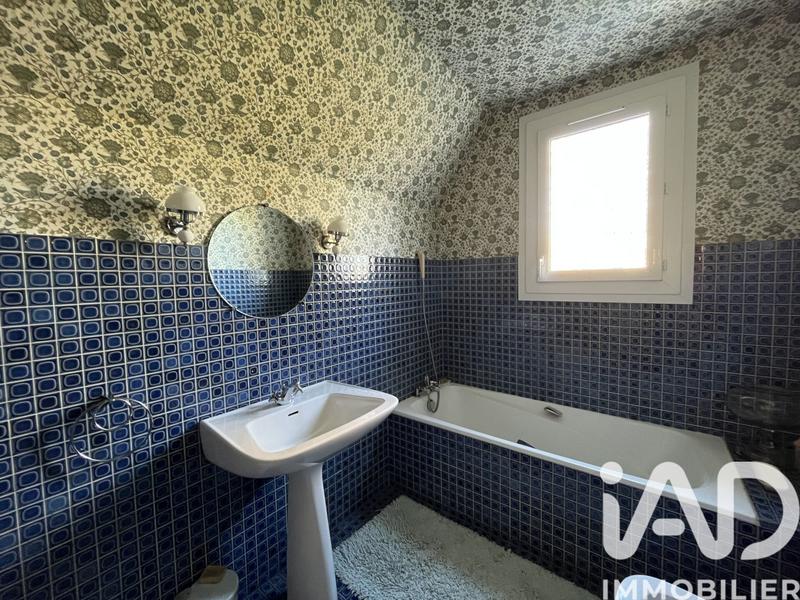 Maison - 232 m² - 6 pièces