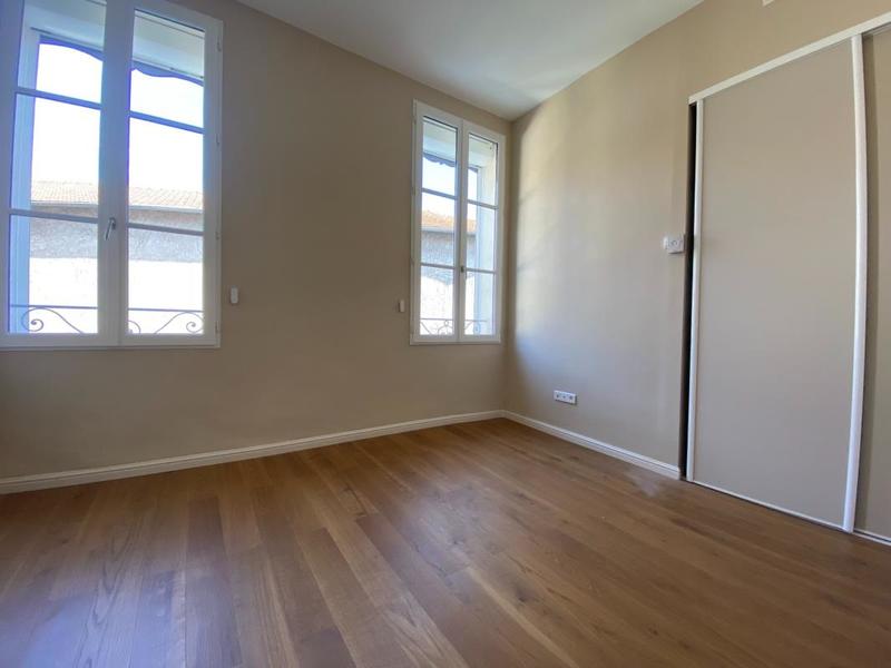 Appartement - 95 m² - 3 pièces