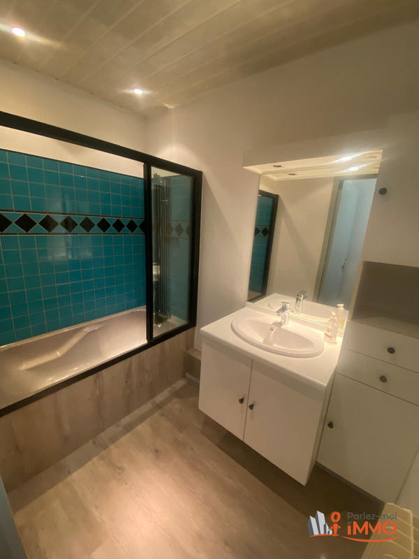 Appartement - 77 m² - 4 pièces