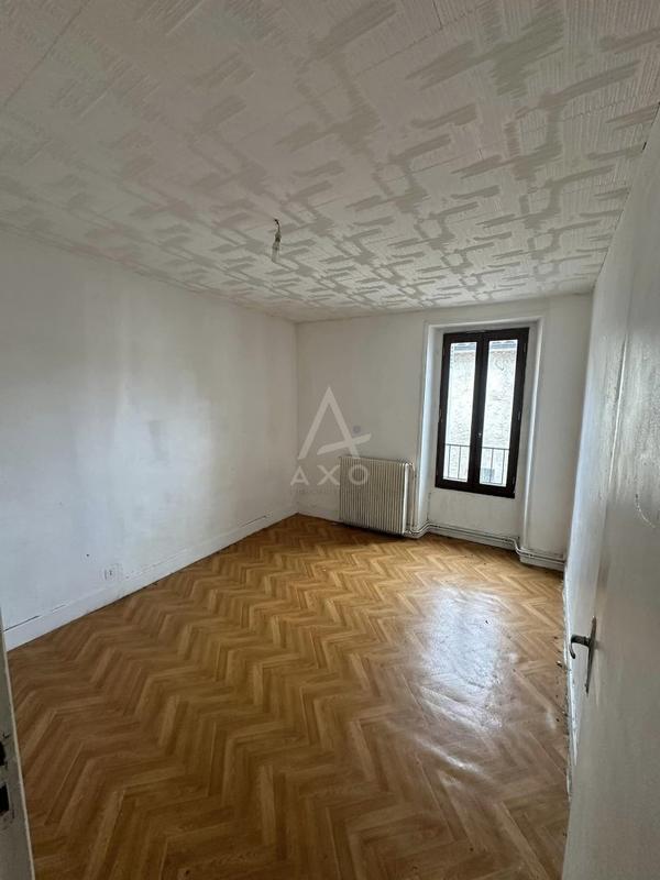 Maison de village - 100 m² - 5 pièces