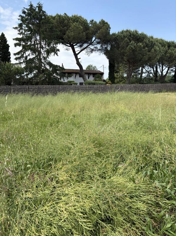 Terrain constructible - 640 m²