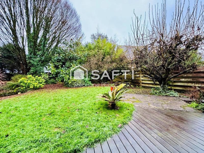 Maison - 201 m² - 6 pièces