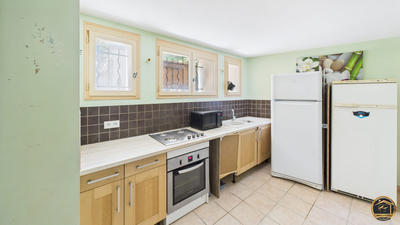 Maison traditionnelle - 160 m² - 6 pièces