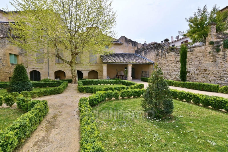 Appartement - 87 m² - 2 pièces