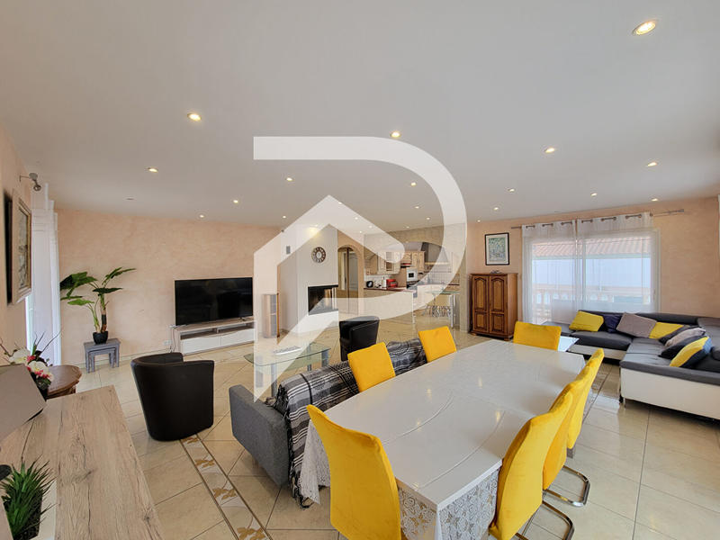 Villa - 170 m² - 6 pièces