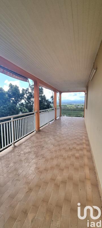 Maison - 250 m² - 9 pièces