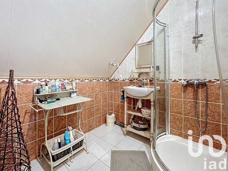 Maison - 280 m² - 8 pièces