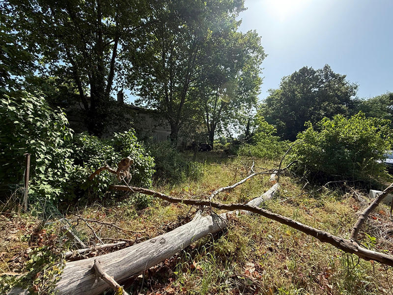 Maison - 300 m² - 12 pièces