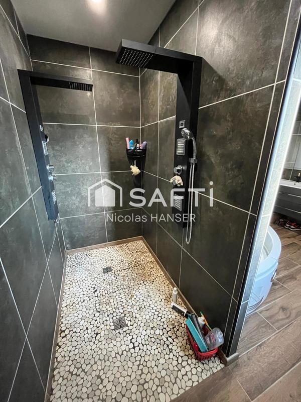 Maison - 110 m² - 4 pièces