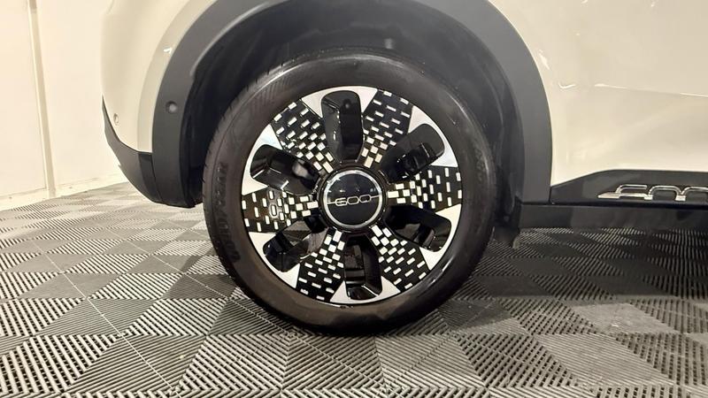 Fiat 600 t-Gen 3 1.2 Hybrid 110 Dct6 la Prima