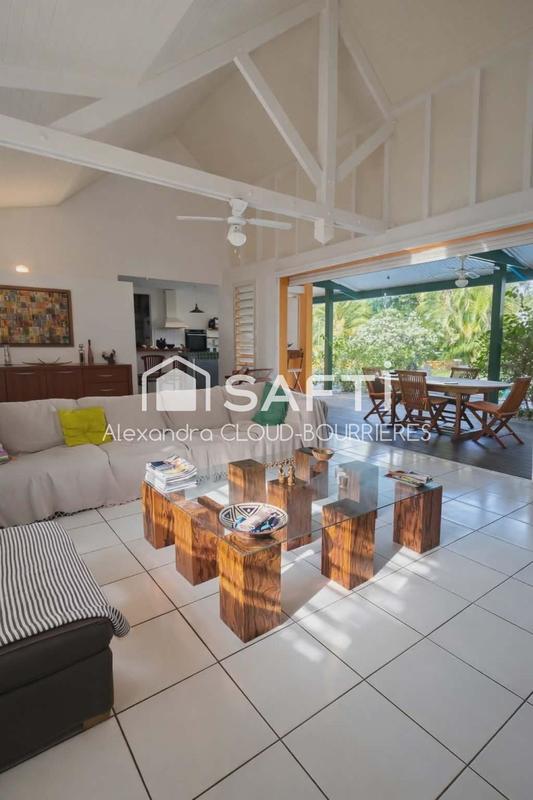 Maison - 135 m² - 5 pièces