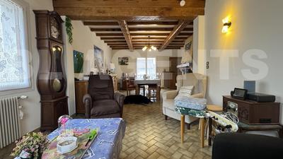 Maison - 213 m² - 8 pièces