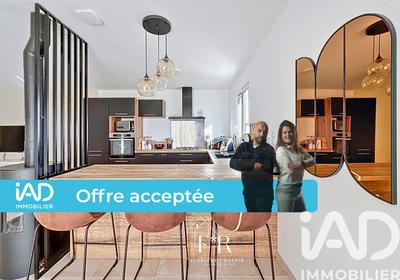 Maison - 90 m² - 3 pièces