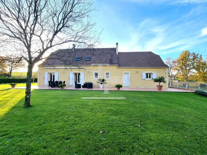Maison - 190 m² - 6 pièces