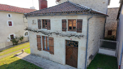 Maison - 256 m² - 5 pièces