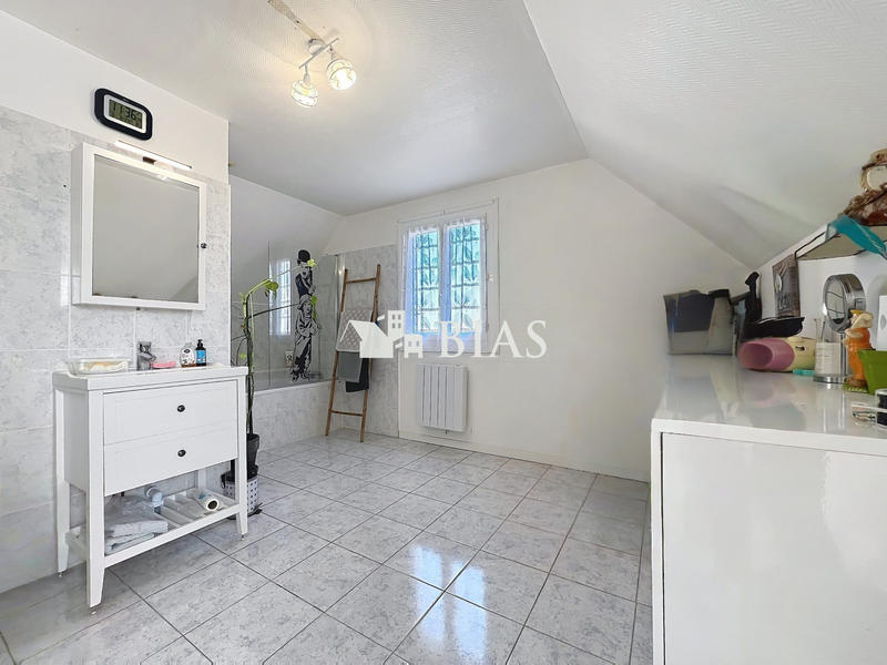 Maison - 122 m² - 5 pièces