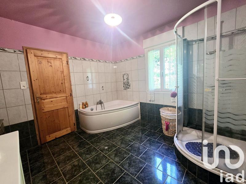 Maison - 195 m² - 7 pièces