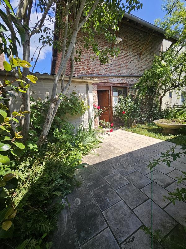 Maison - 142 m² - 8 pièces