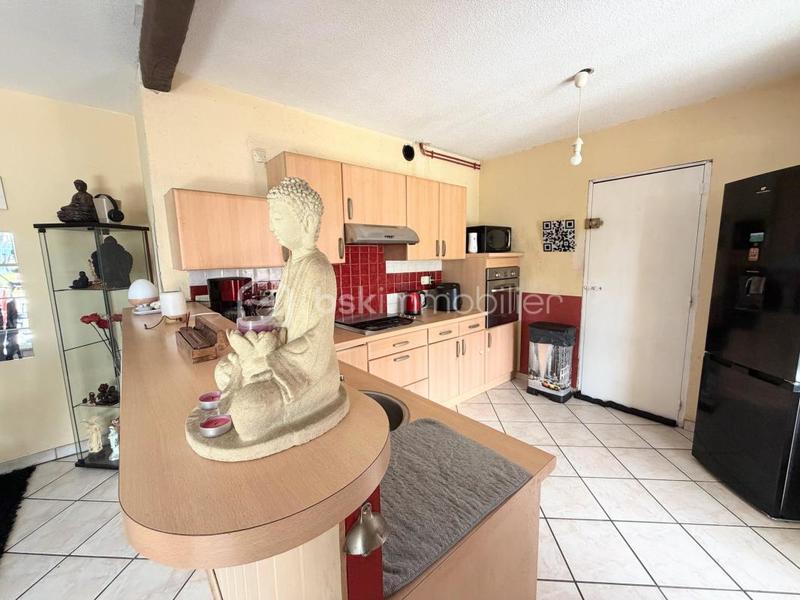 Maison - 106 m² - 9 pièces