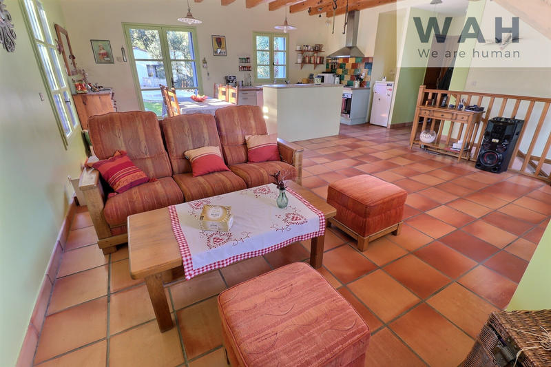 Maison - 187 m² - 6 pièces