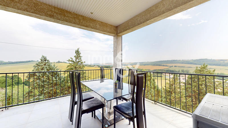 Villa - 224 m² - 6 pièces